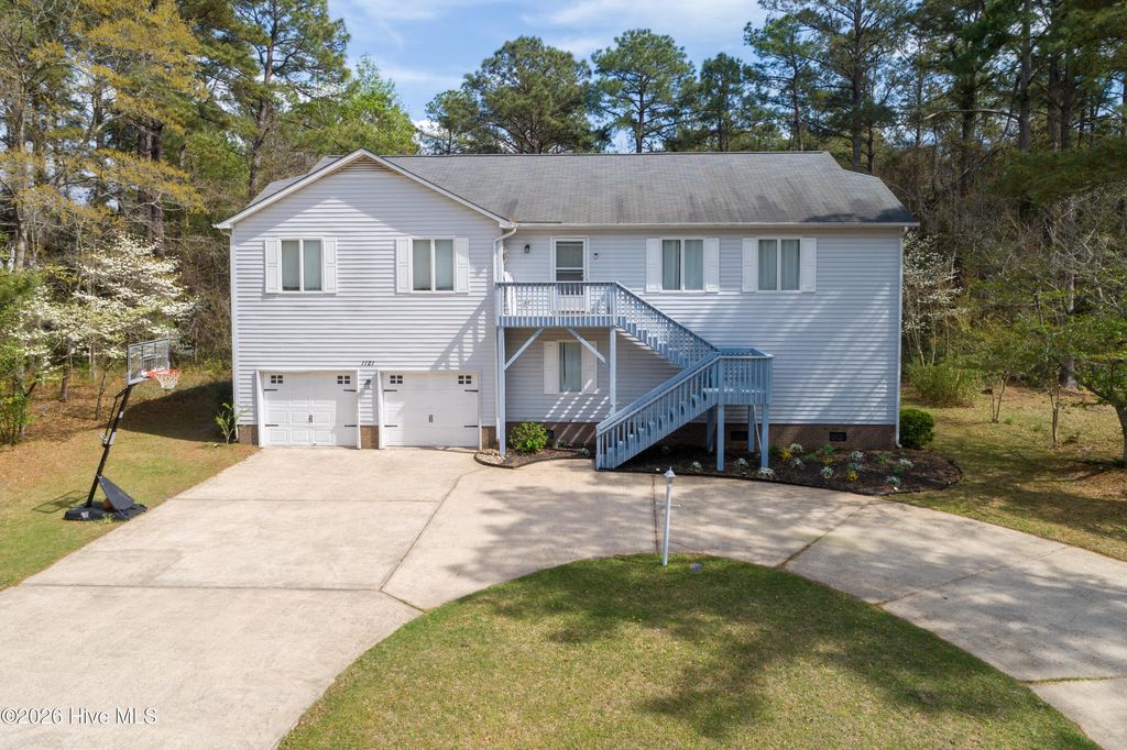 1121 Barkentine Drive, New Bern, NC 28560