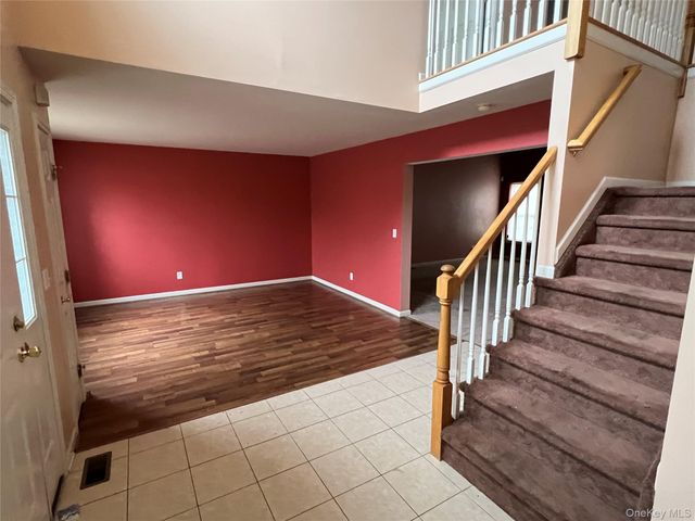 10 Johanna Drive, Newburgh, NY 12550