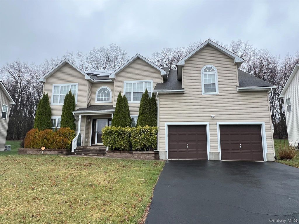 10 Johanna Drive, Newburgh, NY 12550