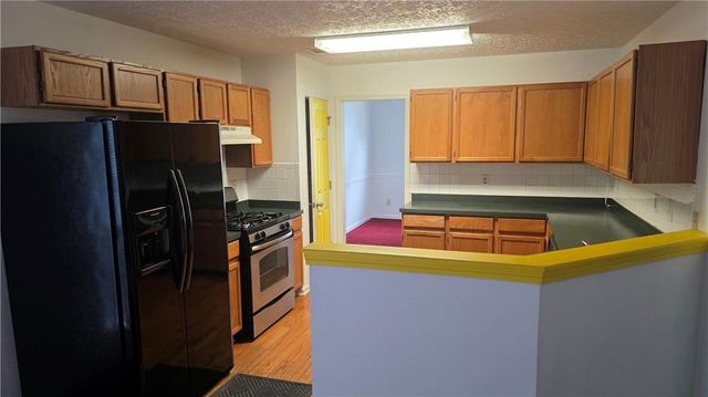 911 Stonemill Manor, Lithonia, GA 30058
