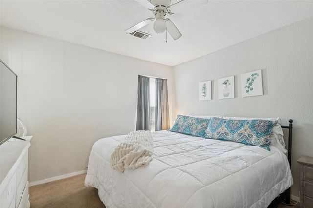 2418 W 5th Street, Irving, TX 75060