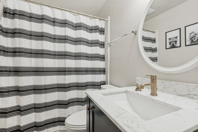 2418 W 5th Street, Irving, TX 75060