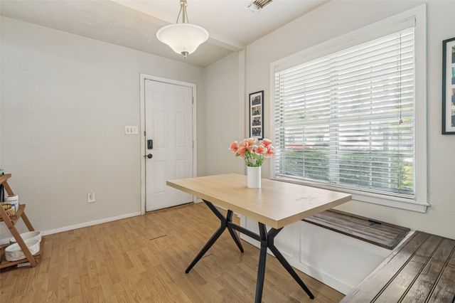 2418 W 5th Street, Irving, TX 75060