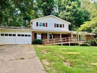 2660 Tiffany Street, Conover, NC 28613