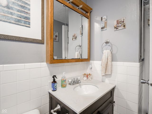 623 Waldemere Avenue, Indianapolis, IN 46241