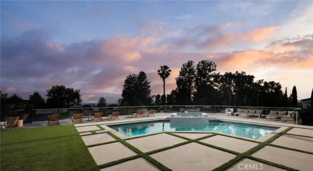 1452 Cloyden Road, North Tustin, CA 92705