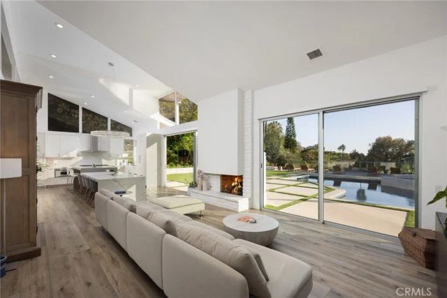 1452 Cloyden Road, North Tustin, CA 92705