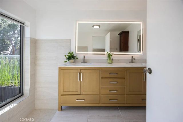 1452 Cloyden Road, North Tustin, CA 92705