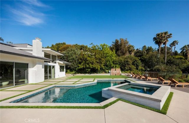 1452 Cloyden Road, North Tustin, CA 92705