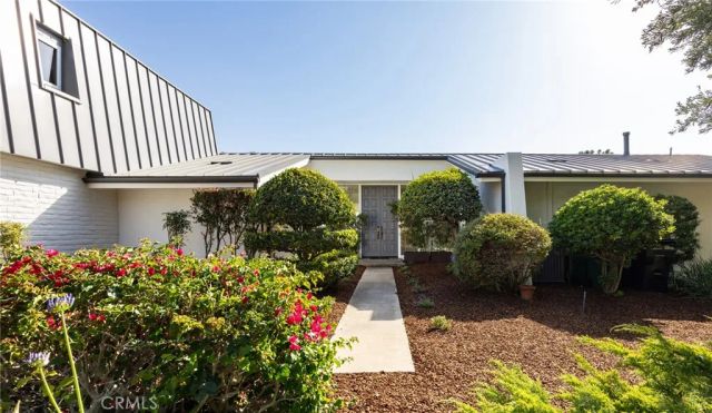 1452 Cloyden Road, North Tustin, CA 92705