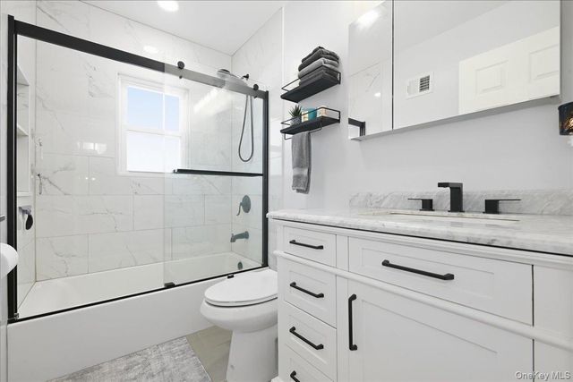 293 Roosevelt Avenue, Freeport, NY 11520