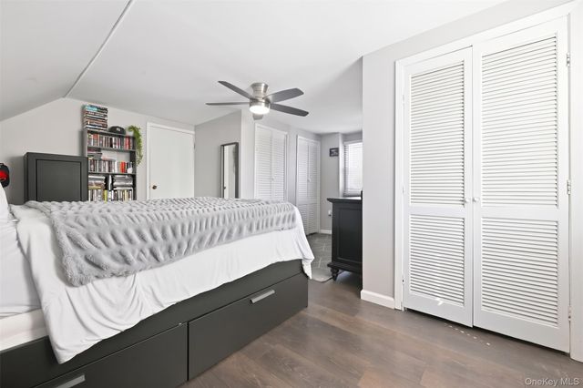 293 Roosevelt Avenue, Freeport, NY 11520