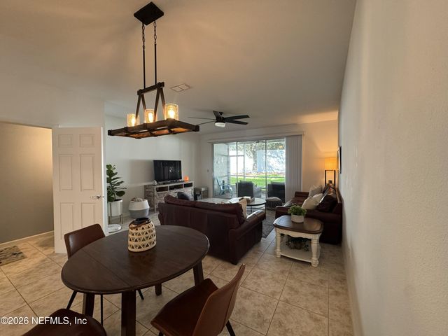 6789 ROUNDLEAF DR. Drive, Jacksonville, FL 32258