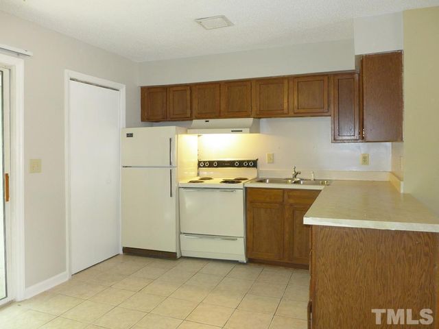 138 Marlowe Court, Carrboro, NC 27510