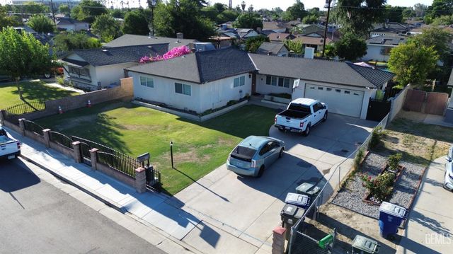 2200 Holden Way, Bakersfield, CA 93304