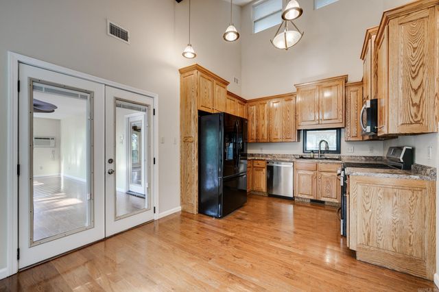 65 Stoneledge Drive, Maumelle, AR 72113