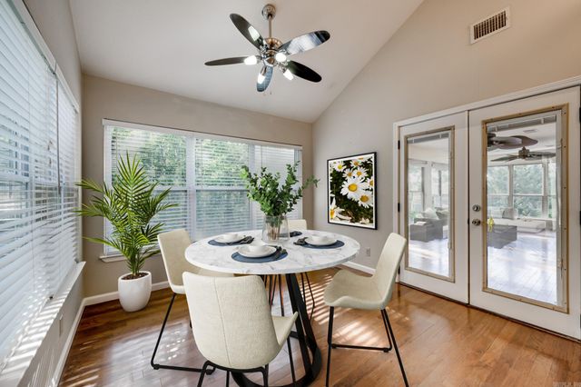 65 Stoneledge Drive, Maumelle, AR 72113