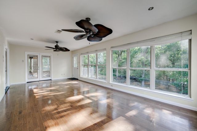 65 Stoneledge Drive, Maumelle, AR 72113