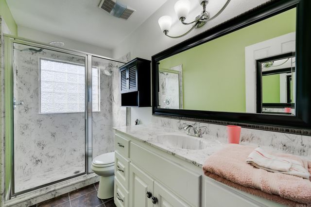 65 Stoneledge Drive, Maumelle, AR 72113