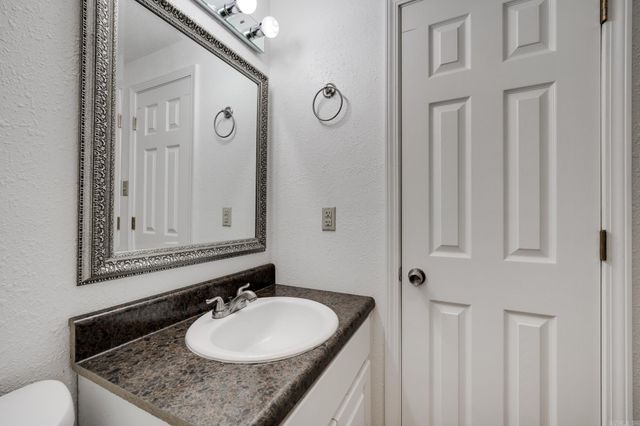 65 Stoneledge Drive, Maumelle, AR 72113