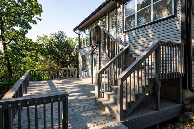 65 Stoneledge Drive, Maumelle, AR 72113