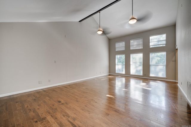 65 Stoneledge Drive, Maumelle, AR 72113