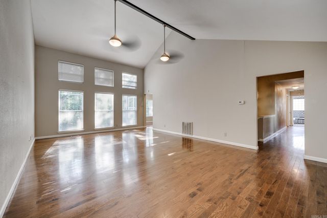 65 Stoneledge Drive, Maumelle, AR 72113