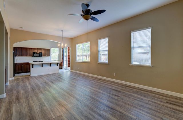 5691 N Crabapple Drive, Fresno, CA 93711