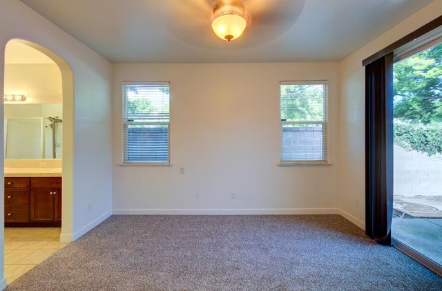 5691 N Crabapple Drive, Fresno, CA 93711