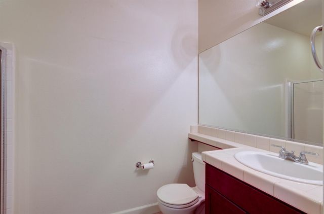 5691 N Crabapple Drive, Fresno, CA 93711