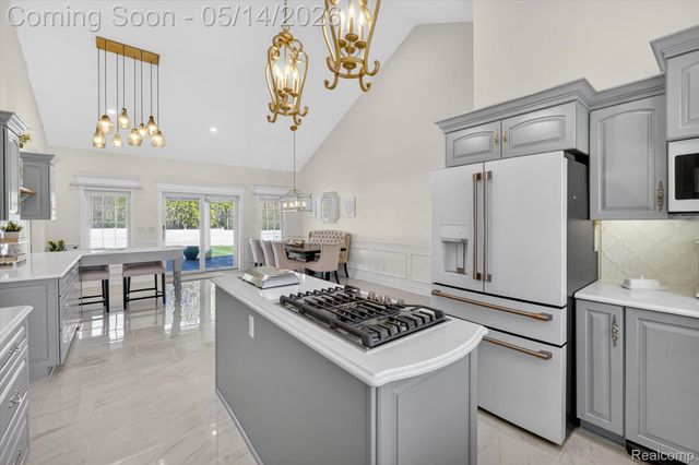 2168 Wiggins Road, Fenton Charter Township, MI 48430