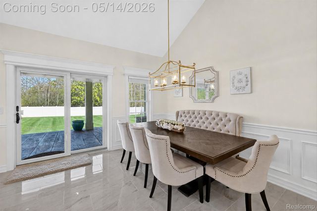 2168 Wiggins Road, Fenton Charter Township, MI 48430