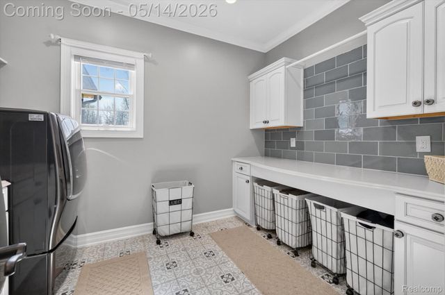 2168 Wiggins Road, Fenton Charter Township, MI 48430