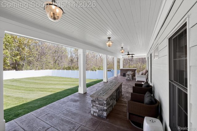 2168 Wiggins Road, Fenton Charter Township, MI 48430