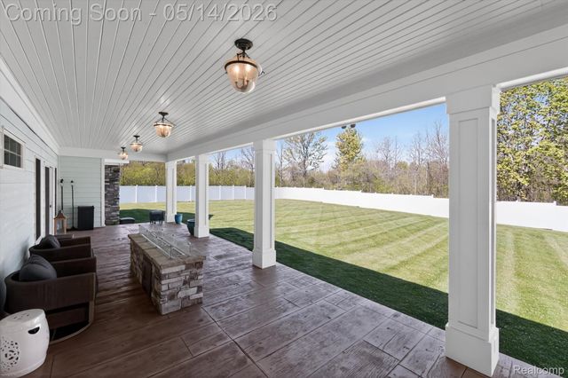 2168 Wiggins Road, Fenton Charter Township, MI 48430