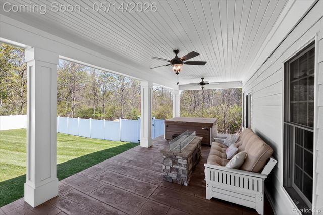 2168 Wiggins Road, Fenton Charter Township, MI 48430