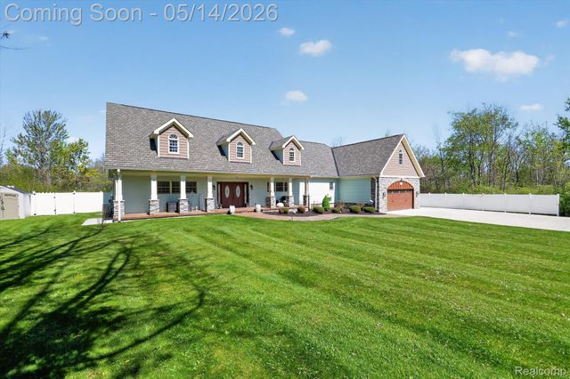 2168 Wiggins Road, Fenton Charter Township, MI 48430