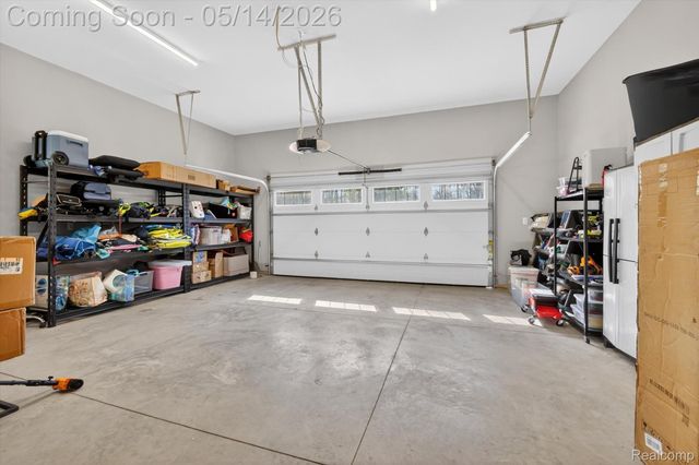 2168 Wiggins Road, Fenton Charter Township, MI 48430