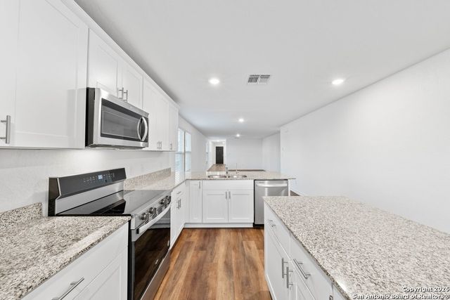 817 Heartseed Ave, New Braunfels, TX 78130