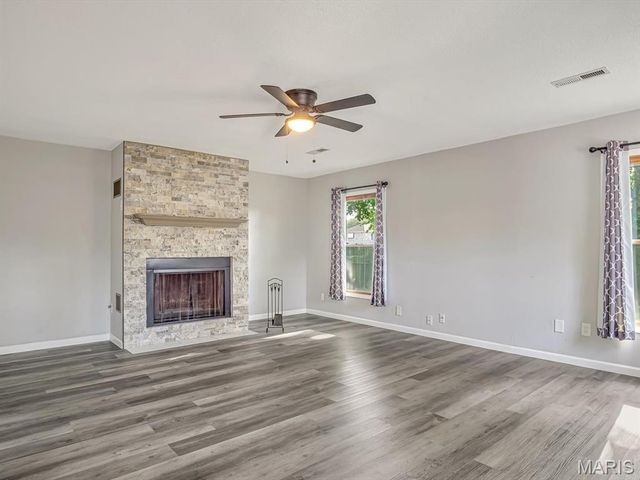 303 Wellesley Drive, O'fallon, IL 62269