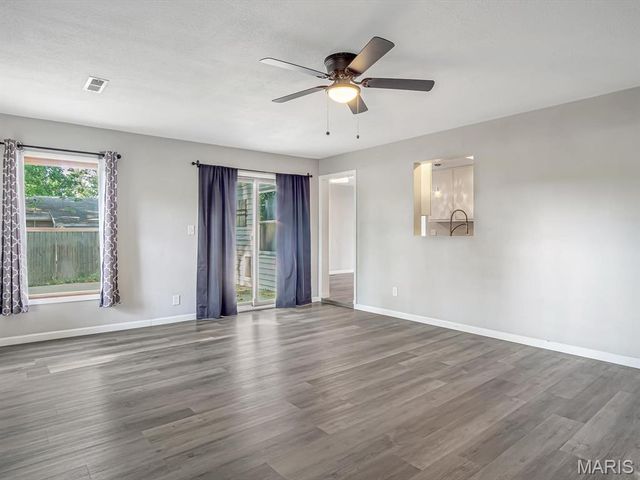 303 Wellesley Drive, O'fallon, IL 62269