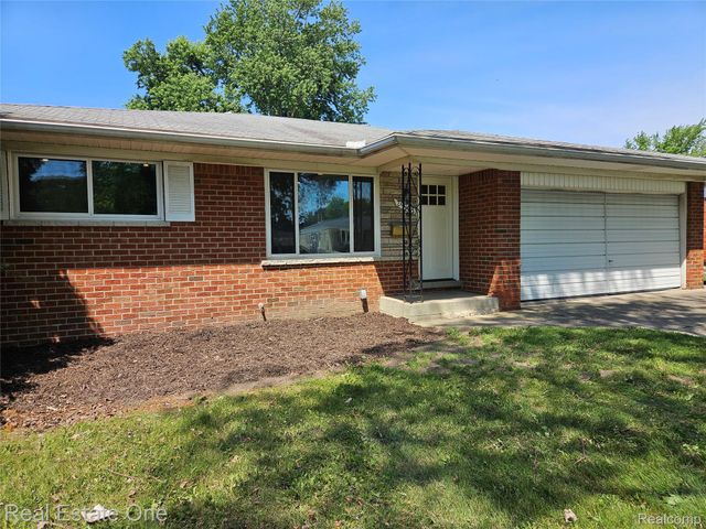 29903 Blossom Lane, Warren, MI 48088