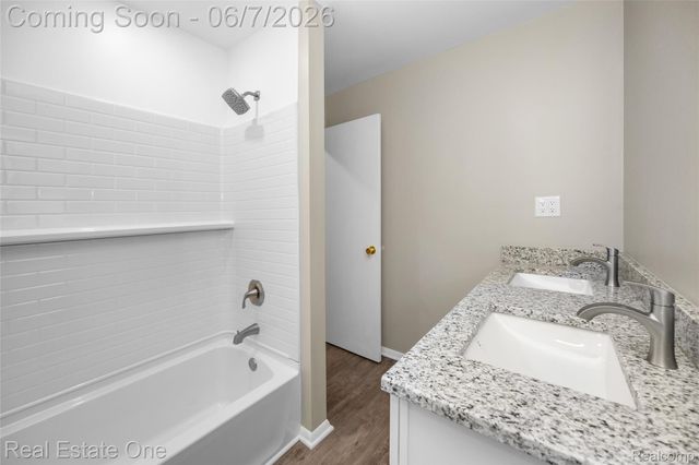 29903 Blossom Lane, Warren, MI 48088