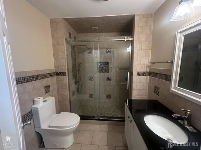 74 Carriage Place, Edison, NJ 08820