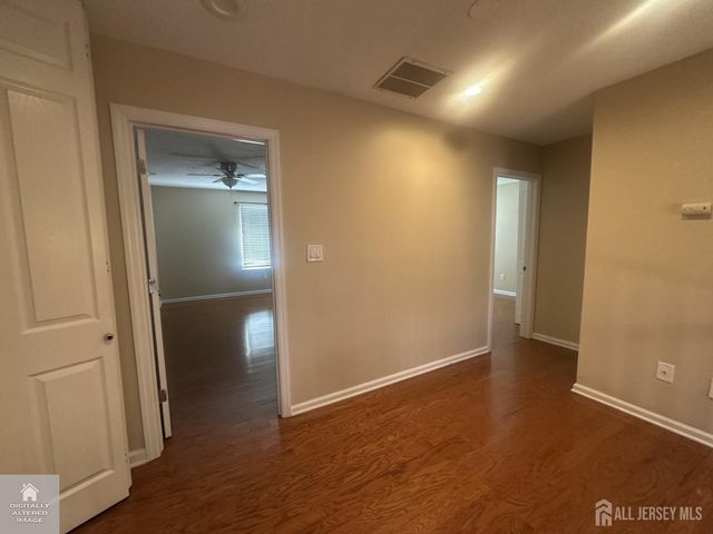 74 Carriage Place, Edison, NJ 08820