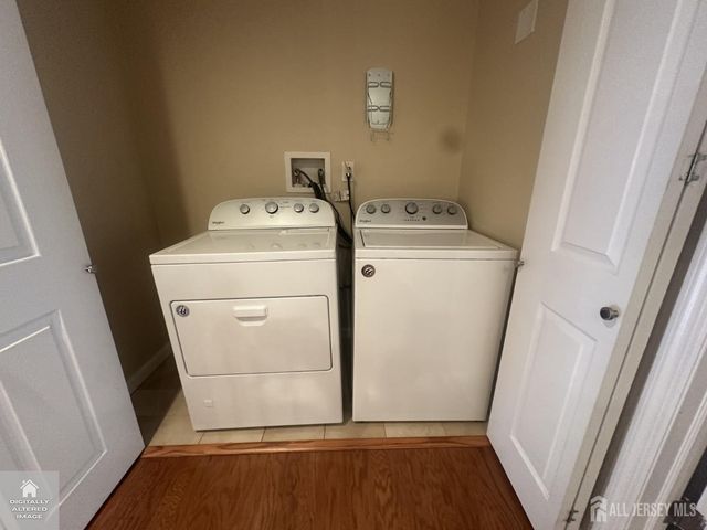 74 Carriage Place, Edison, NJ 08820