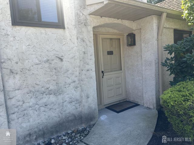 74 Carriage Place, Edison, NJ 08820