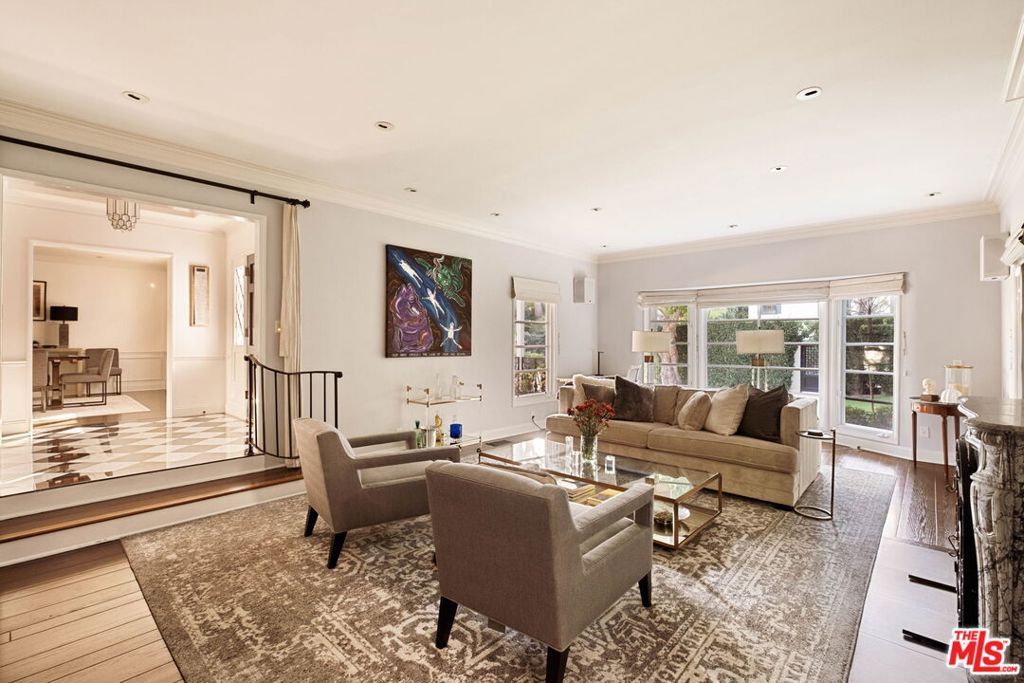 Image 13 of property listing at 1240 N Wetherly Drive, Los Angeles, CA 90069