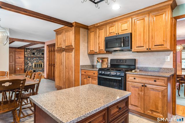 1554 King Street, Enfield, CT 06082