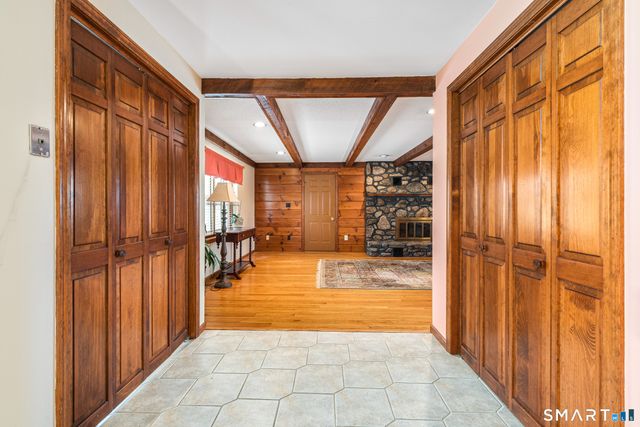 1554 King Street, Enfield, CT 06082